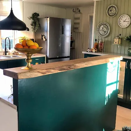 8 Person In Gilleleje-by Traum جيليليه