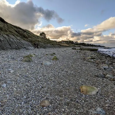 8 Person In Gilleleje-by Traum