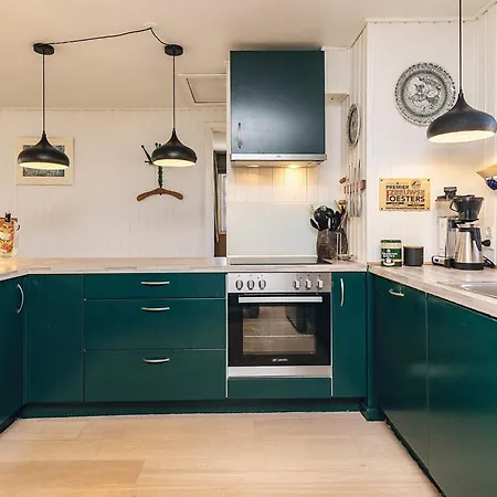 8 Person In Gilleleje-by Traum *